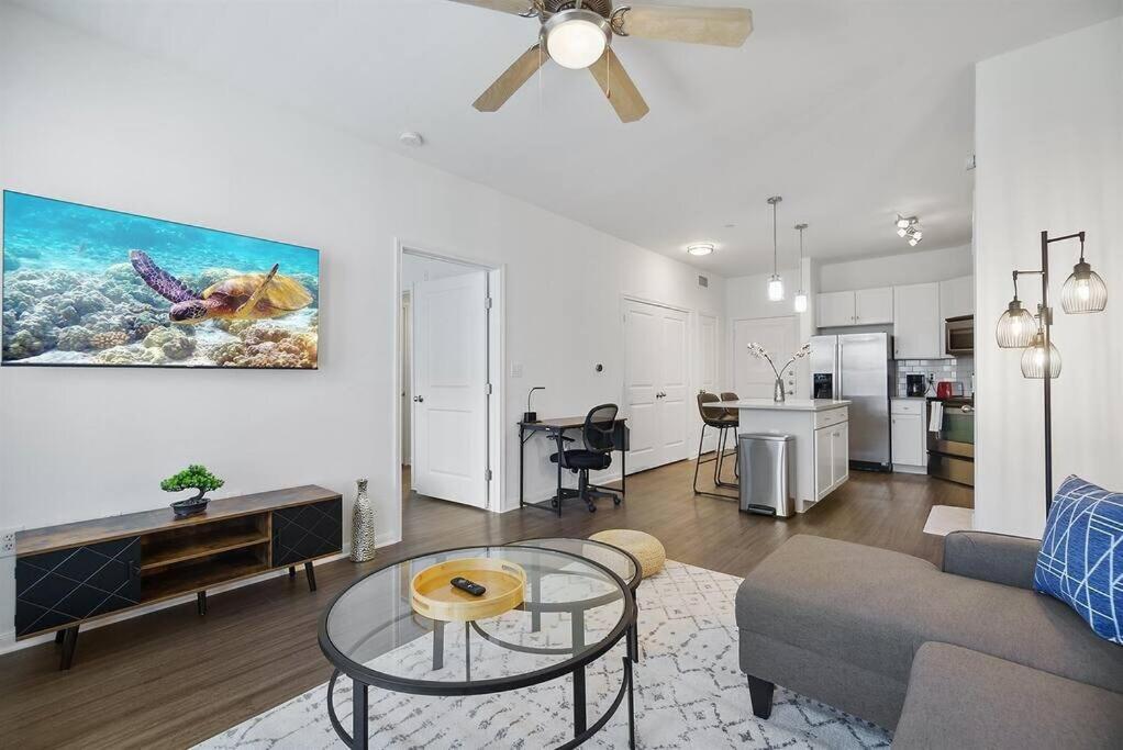 Lux 1B Near Downtown Apartment Austin Exterior photo
