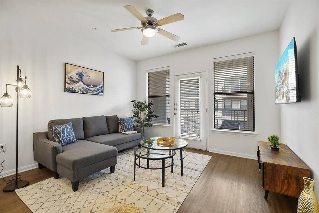 Lux 1B Near Downtown Apartment Austin Exterior photo